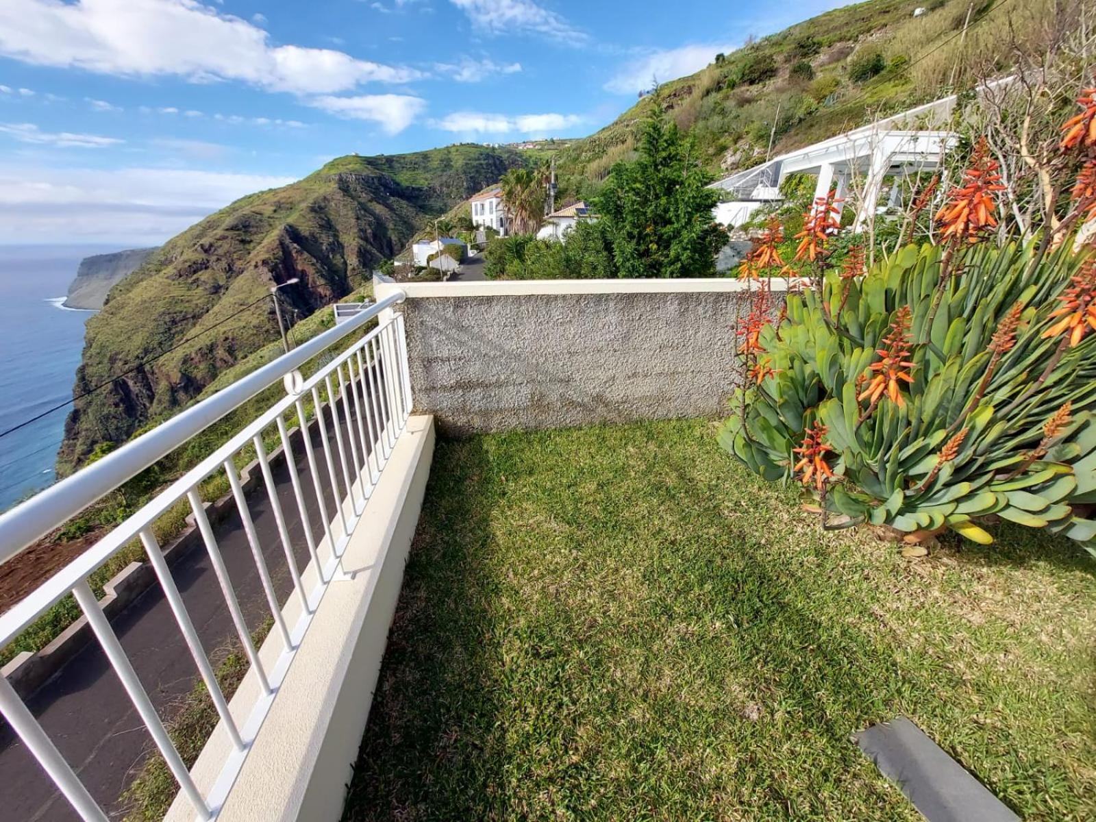 The Best Sea View In Madeira - Casa Farol Фажан-да-Овель Экстерьер фото